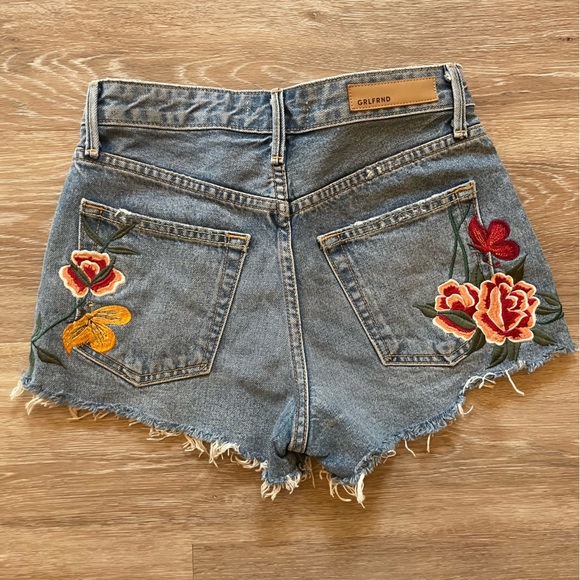 GRLFRND Cindy Rising Sun Floral Embroidered Cut Off Shorts size 23 - Picture 7 of 17